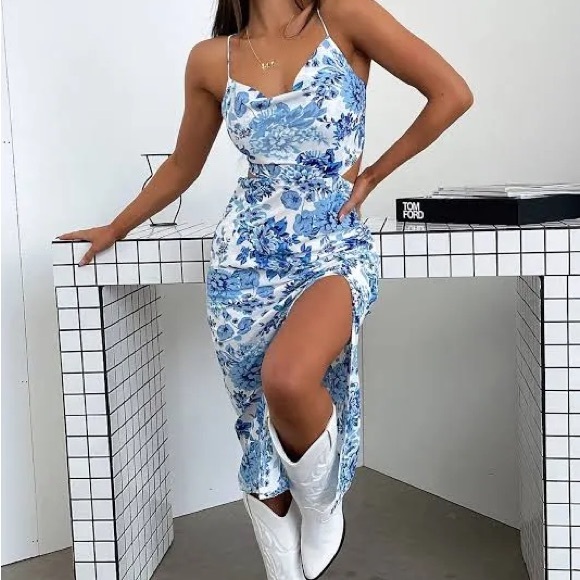 Moana Floral Midi Dress - Picture 1 of 2